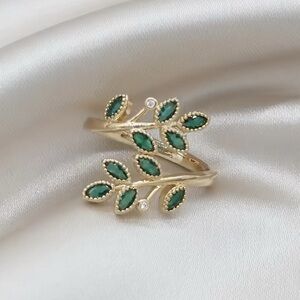 Gold and Green Leaf Design Ring